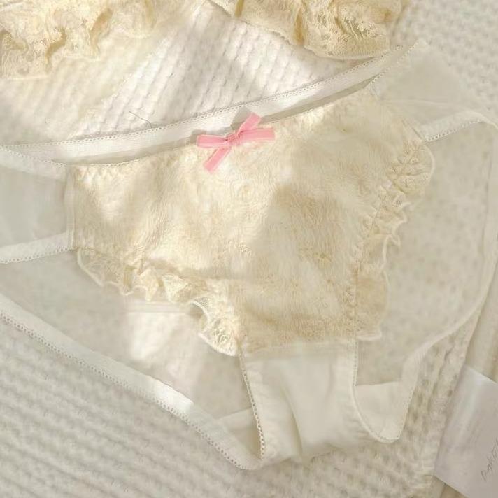 Sweetheart Lolita น่ารักสาวญี่ปุ่นชุดชั้นใน ไร้สายสีชมพูโบว์เล็กนักเรียน Bra Lny79 Women ผู้หญิง Clothing เสื้อผ้า