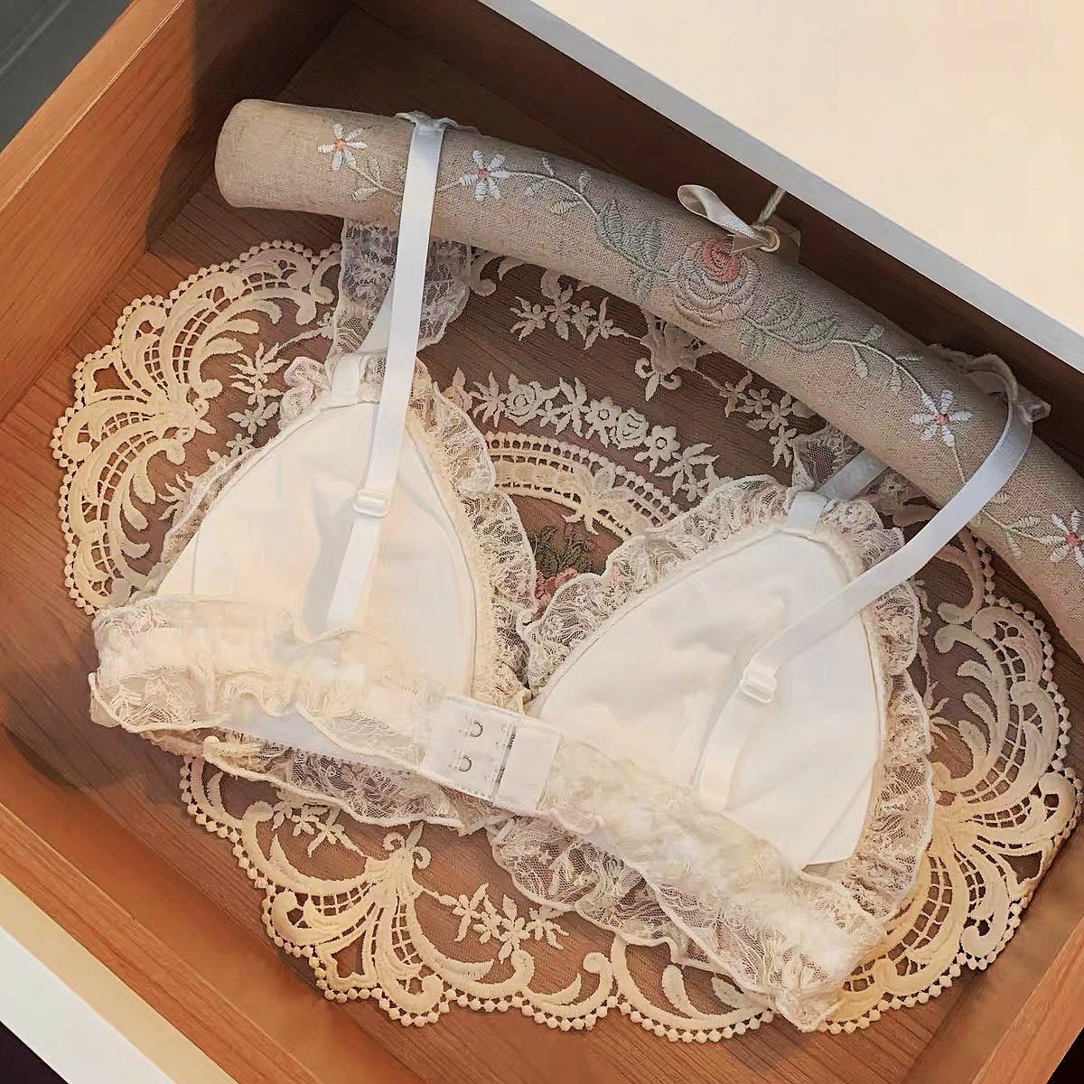 Sweetheart Lolita น่ารักสาวญี่ปุ่นชุดชั้นใน ไร้สายสีชมพูโบว์เล็กนักเรียน Bra Lny79 Women ผู้หญิง Clothing เสื้อผ้า