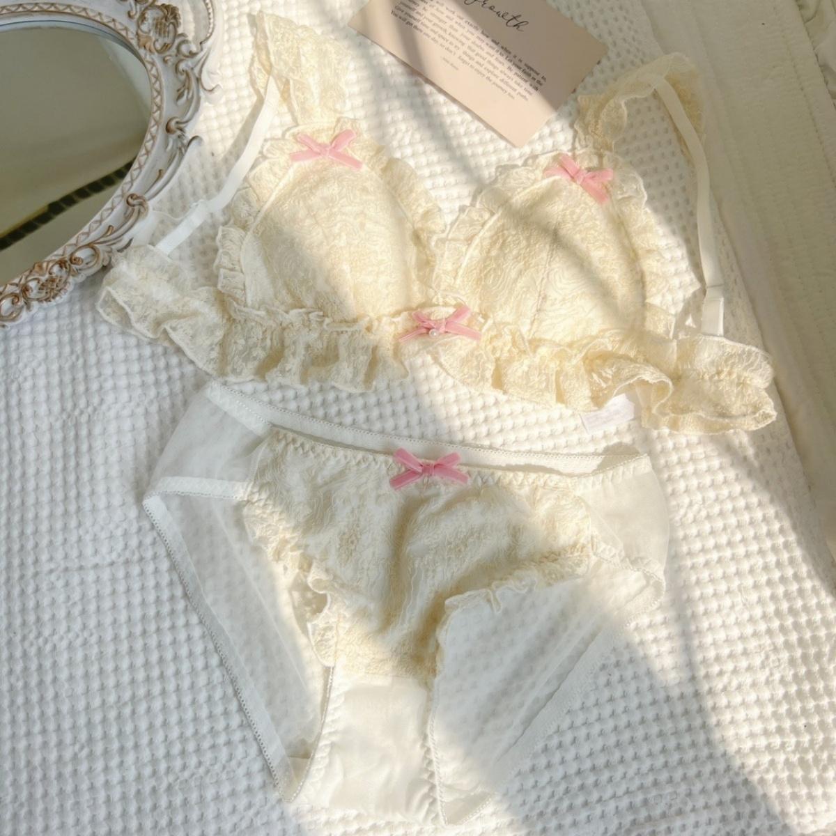 Sweetheart Lolita น่ารักสาวญี่ปุ่นชุดชั้นใน ไร้สายสีชมพูโบว์เล็กนักเรียน Bra Lny79 Women ผู้หญิง Clothing เสื้อผ้า