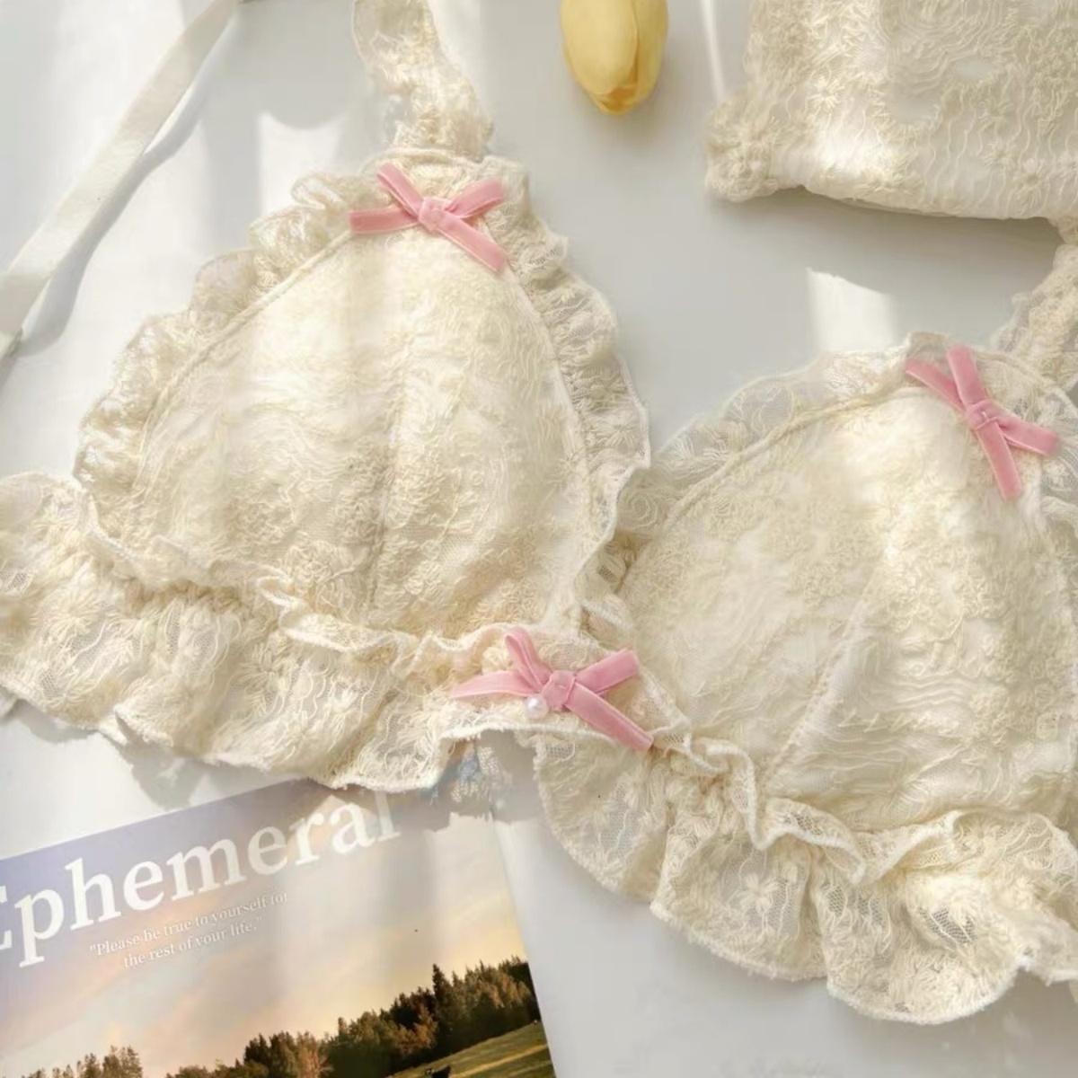 Sweetheart Lolita น่ารักสาวญี่ปุ่นชุดชั้นใน ไร้สายสีชมพูโบว์เล็กนักเรียน Bra Lny79 Women ผู้หญิง Clothing เสื้อผ้า